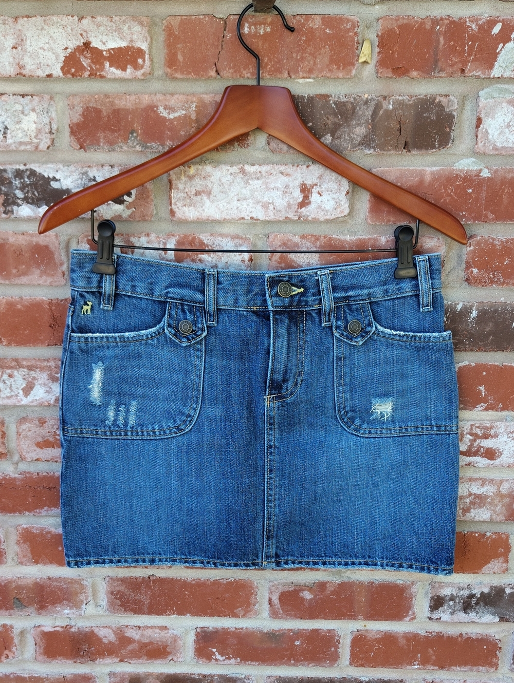Vintage Old  Navy Ultra Low Rise Waist Distressed Denim Mini Skirt Size 4 Y2K